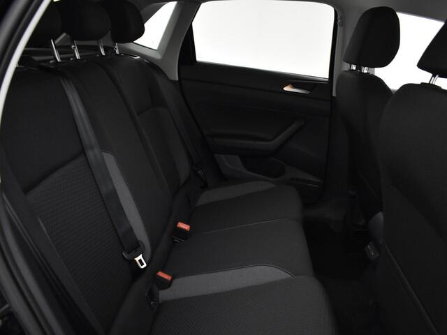 Volkswagen POLO Life Edition 1.0 TSI 95 pk 5 versn. Hand · Airconditioning automatisch, 2-zone (climatronic) · Regensensor ·