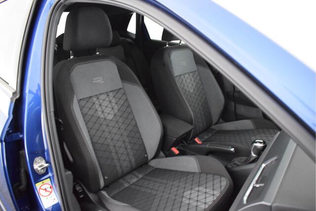 Volkswagen POLO 1.0 TSI 95pk DSG 2x R-Line IQ.Light Virtual Cockpit Stoelverwarming