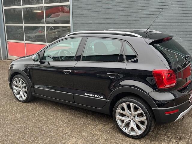 Volkswagen POLO 1.2 TSI Cross