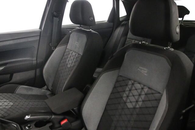 Volkswagen POLO R-Line Business 1.0 TSI 95pk DSG Automaat Adaptive cruise control, Navigatie, Achteruitrijcamera, Stoelverwarming, LED matrix koplampen, Parkeersensoren, Airco, DAB, Radio, App connect