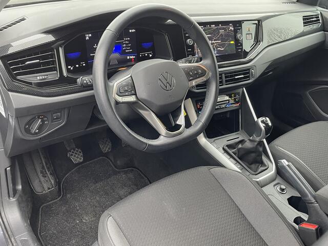 Volkswagen POLO 1.0 TSI Life Business / Navigatie / Apple Carplay / Stoelverwarming / Camera