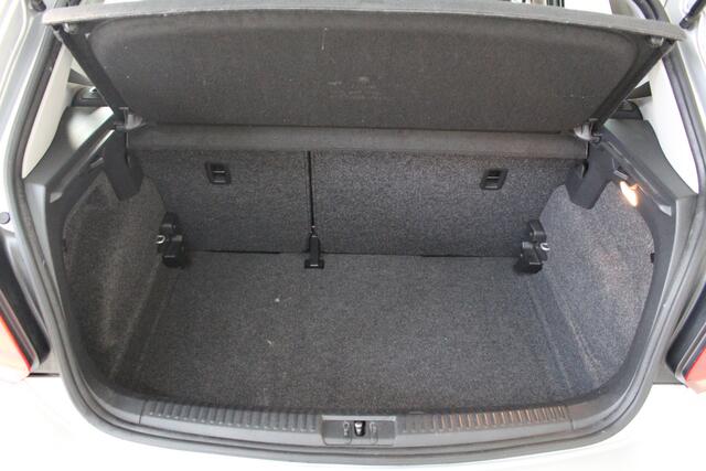 Volkswagen POLO 1.0 BlueMotion Navigatie | Cruise Control | Parkeersensoren | Lichtmetalen velgen