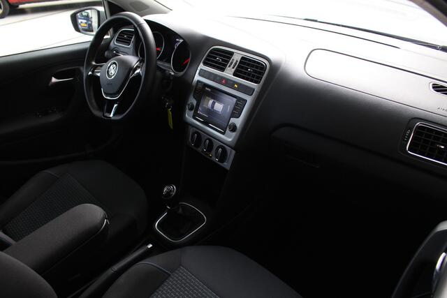 Volkswagen POLO 1.0 BlueMotion Navigatie | Cruise Control | Parkeersensoren | Lichtmetalen velgen