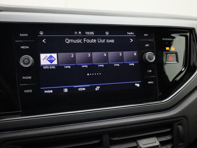 Volkswagen POLO 1.0TSI/95PK R-Line · App connect · Parkeersensoren + camera · LED · Garantie tot februari 2026