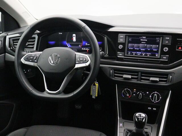 Volkswagen POLO Life 1.0 TSI 95pk Adaptive cruise control, App connect, LED koplampen, Airco, DAB, Radio, Bluetooth, 15 inch lichtmetalen velgen