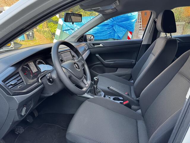 Volkswagen POLO 1.0 MPI Trendline Cruise control PDC V en A 18 inch velgen
