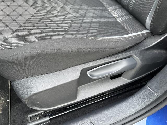 Volkswagen POLO 1.0 TSI R-Line / 2X R-LINE/ AUTOMAAT/ PANO/ KEYLESS/ DIGITAL DASH/ CLIMA/ STOELVERWARMING/ DAB/ NAVI/ APP-CONNECT/ PARK. SENSOREN + CAMERA/ FULL LED