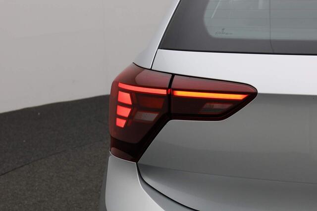 Volkswagen POLO 1.0 TSI 95 pk Life | Parkeersensoren voor/achter | Adaptive Cruise | Digital Cockpit | Apple Carplay / Android Auto