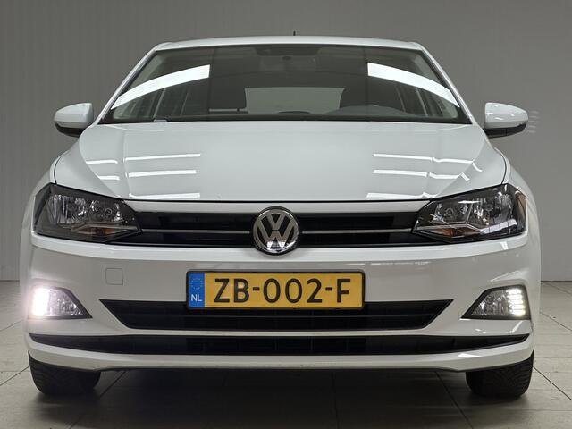 Volkswagen POLO 1.0 Comfortline/ Trekhaak/ Navi/ Apple + Android/ DAB+/ Airco/ Cruise/ Elek. pakket/ Isofix/ Bluetooth/ Armsteun/ Multi. LEDER. Stuur/ Mistl./ LED Dagrijverl.