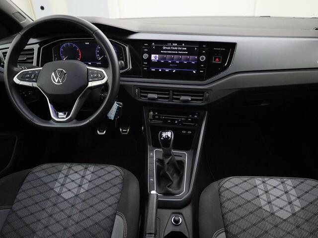 Volkswagen POLO 1.0TSI/95PK R-Line · App connect · Parkeersensoren + camera · LED · Garantie tot februari 2026