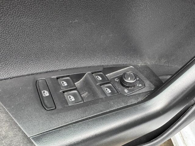 Volkswagen POLO 1.0 TGI 90pk Comfortline Business Climate Control Stoelverwarming Navigatie LED koplampen