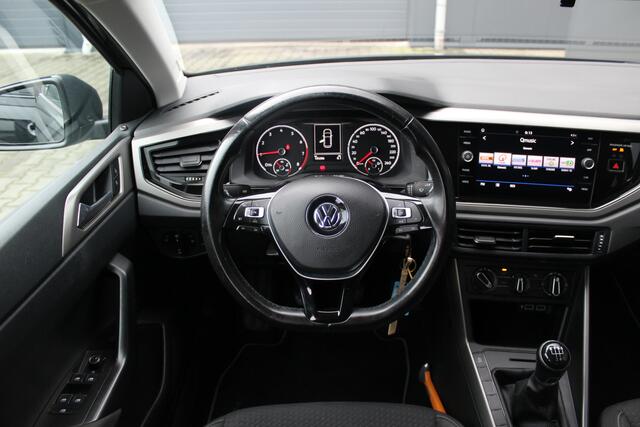Volkswagen POLO 1.0 MPI Comfortline | incl. 12 maanden garantie | Navigatie | Cruise control | Apple carplay / android auto | Airco | DAB+ radio | Getinte ramen | Origineel NL auto |