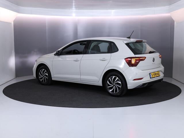Volkswagen POLO 1.0 TSI Life 95 pk | Verlengde garantie | Navigatie via App | Parkeersensoren | Adaptieve cruise control | LED koplampen |