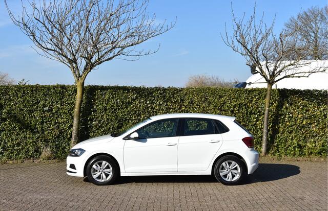 Volkswagen POLO 1.0 TSI 96 PK Carplay stoelverw. Mf.stuur Garantie Comfortline bluemotion