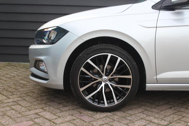 Volkswagen POLO 1.0 TSI Comfortline - AIRCO - CRUISE - NAVIGATIE - CARPLAY - PDC V+A -