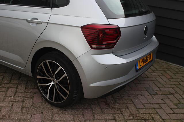 Volkswagen POLO 1.0 TSI Comfortline - AIRCO - CRUISE - NAVIGATIE - CARPLAY - PDC V+A -