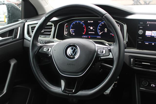 Volkswagen POLO 1.0 TSI Highline | CRUISE | NAVI | STOELVERWARMING | CLIMA | PDC