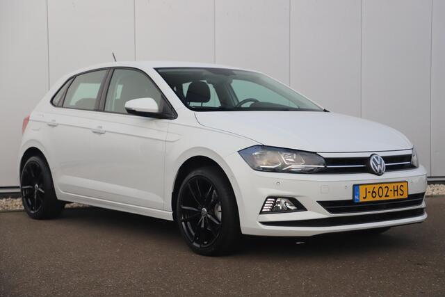 Volkswagen POLO 1.0 TSI Comfortline Navigatie Carplay Android Achteruitrijcamera Airco Adaptive Cruise 17 inch Pretoria Zwarte Velgen Parkeersensor
