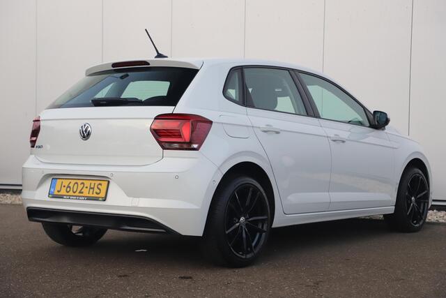 Volkswagen POLO 1.0 TSI Comfortline Navigatie Carplay Android Achteruitrijcamera Airco Adaptive Cruise 17 inch Pretoria Zwarte Velgen Parkeersensor