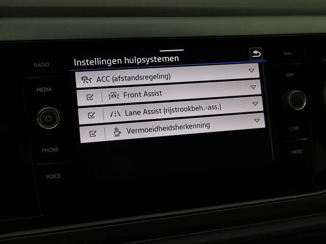 Volkswagen POLO 1.0TSI/110PK R-Line DSG · App connect · Parkeersensoren + camera · Lane assist