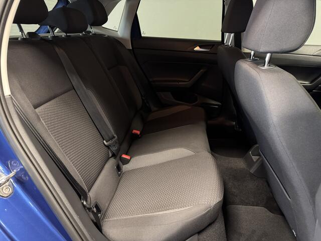 Volkswagen POLO 1.0 Parkeersensoren/Stoelverwarming/Carplay