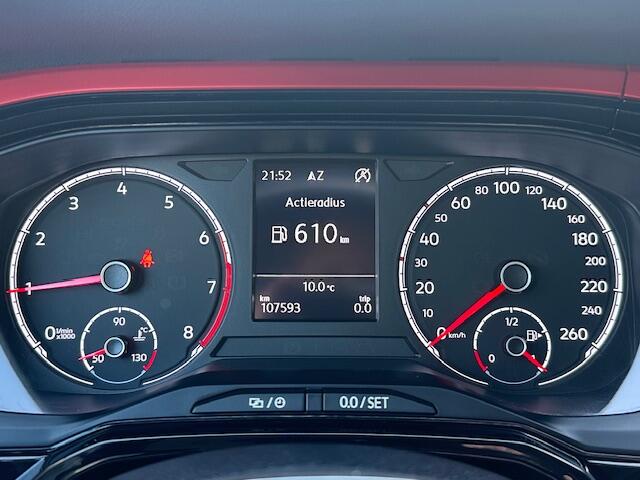 Volkswagen POLO 1.0 TSI Beats / Stoelverwarming / Navigatie