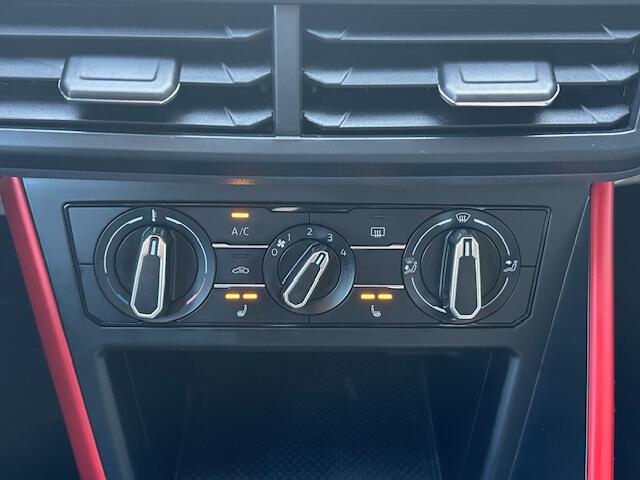 Volkswagen POLO 1.0 TSI Beats / Stoelverwarming / Navigatie