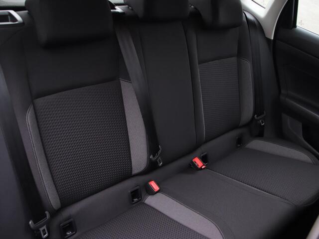 Volkswagen POLO 1.0 TSI Life Edition | Camera | Parkeersensoren | Apple Carplay | 15"LMV