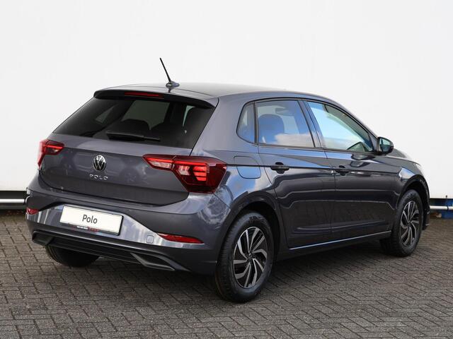 Volkswagen POLO 1.0 TSI Life Edition | Multimedia pakket | Camera | Getint glas | 15 inch 'Essex'