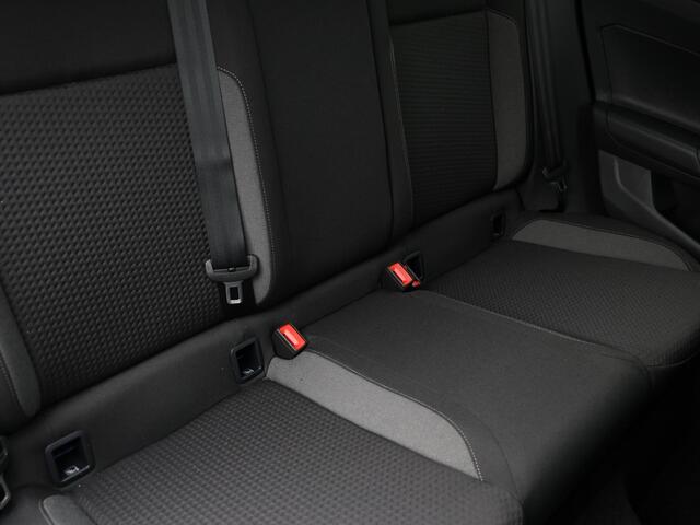 Volkswagen POLO 1.0 TSI Life Edition | App-connect | Pdc | 15" lm velgen | Camera | Getint glas |