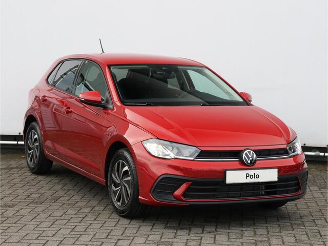 Volkswagen POLO 1.0 TSI Life Edition | Navigatie | Camera | Parkeersensoren | App connect |