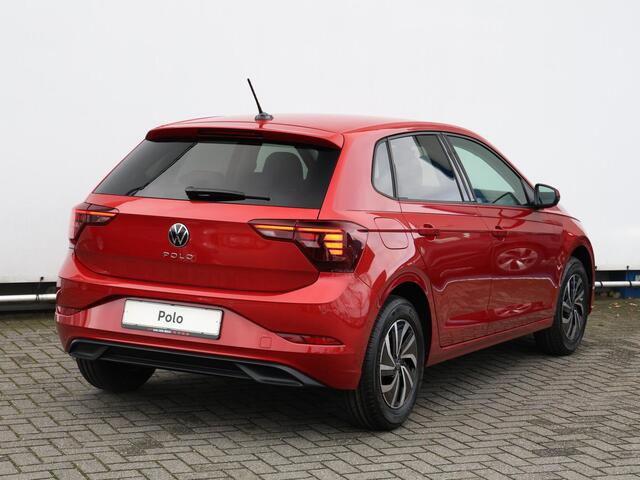 Volkswagen POLO 1.0 TSI Life Edition | Navigatie | Camera | Parkeersensoren | App connect |