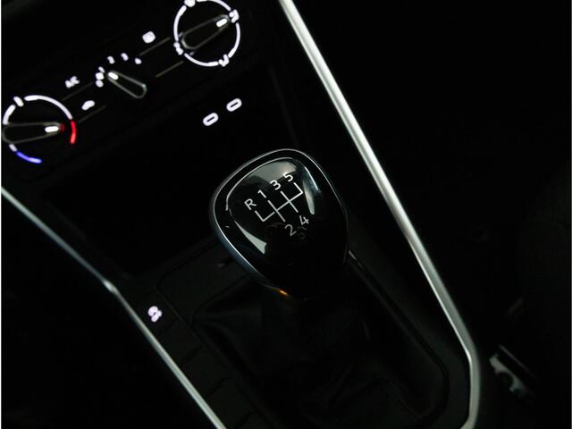 Volkswagen POLO 1.0 TSI 95 PK Life Edition | Achteruitrijcamera | Navigatie | Travel Assist |