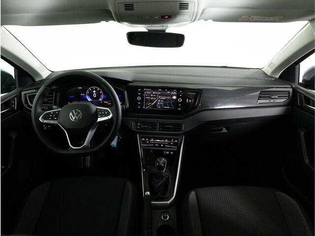 Volkswagen POLO 1.0 TSI 95 PK Life Edition | Achteruitrijcamera | Navigatie | Climatronic |