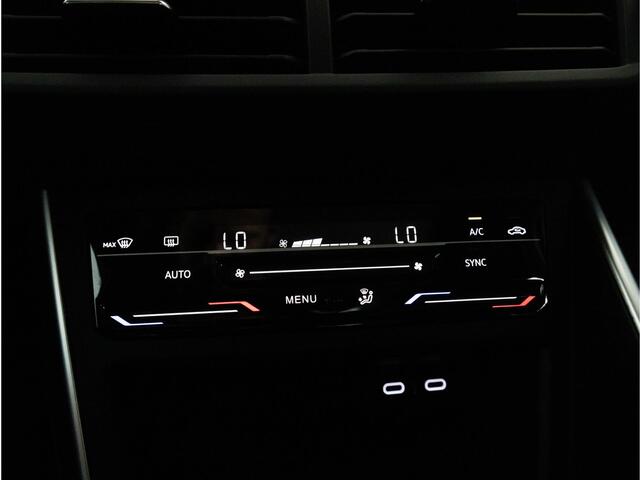 Volkswagen POLO 1.0 TSI 95 PK Life Edition | Achteruitrijcamera | Navigatie | Climatronic |