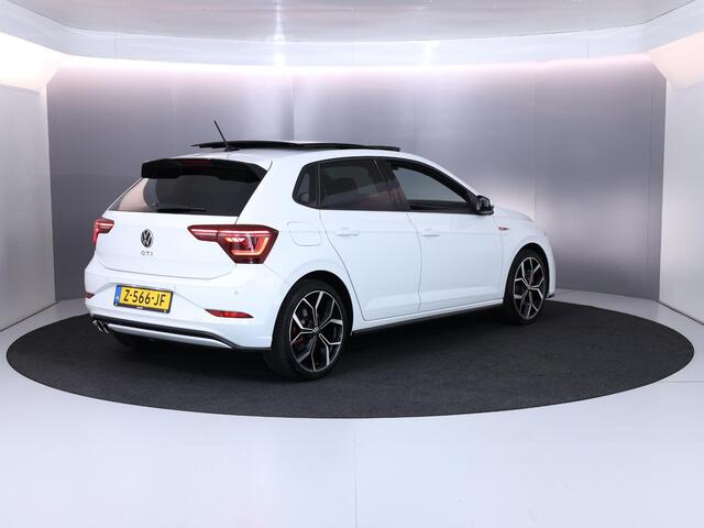 Volkswagen POLO 2.0 TSI GTI 207 pk Automaat (DSG) | Verlengde garantie | Navigatie via App | Panoramadak | Parkeersensoren | Achteruitrijcamera | Adaptieve cruise control | Stoelverwarming |