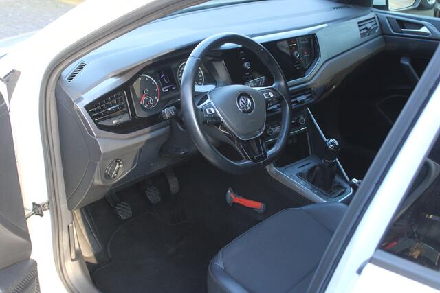 Volkswagen POLO 1.0 TSI Business R-LINE | LED | PANO | ACC | Org. NL |