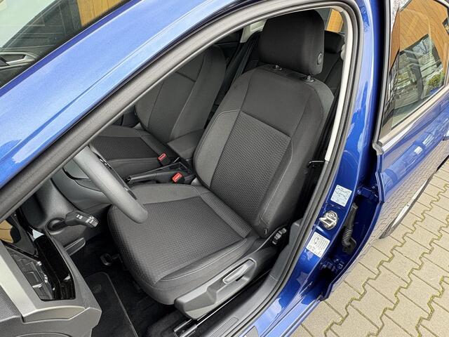 Volkswagen POLO 1.0 TSI Camera, Stoelverwarming, PDC v/a, Garantie
