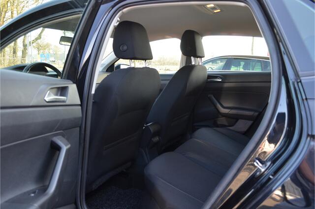 Volkswagen POLO 1.0 TSI Comfortline Carplay | PDC V+A | Navi | Adaptive cruise | Metallic zwart | Airco | LMV