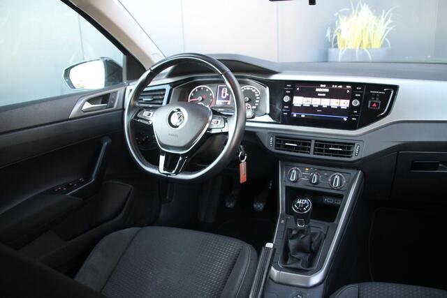 Volkswagen POLO 1.0 TSI Comfortline | Adaptive Cruise | Apple Carplay | Deep Black |