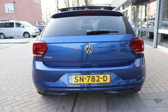 Volkswagen POLO 1.0 TSI Highline automaat. Panoramadak, afn. trekhaak, set winterwielen, digitaal dashboord