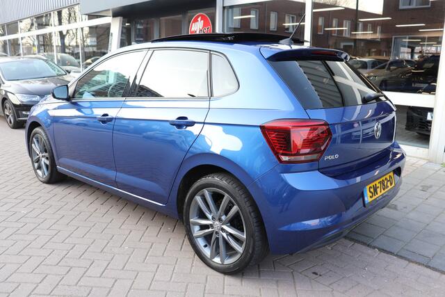Volkswagen POLO 1.0 TSI Highline automaat. Panoramadak, afn. trekhaak, set winterwielen, digitaal dashboord