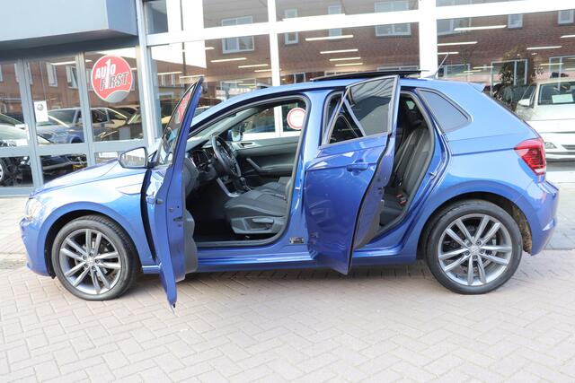 Volkswagen POLO 1.0 TSI Highline automaat. Panoramadak, afn. trekhaak, set winterwielen, digitaal dashboord