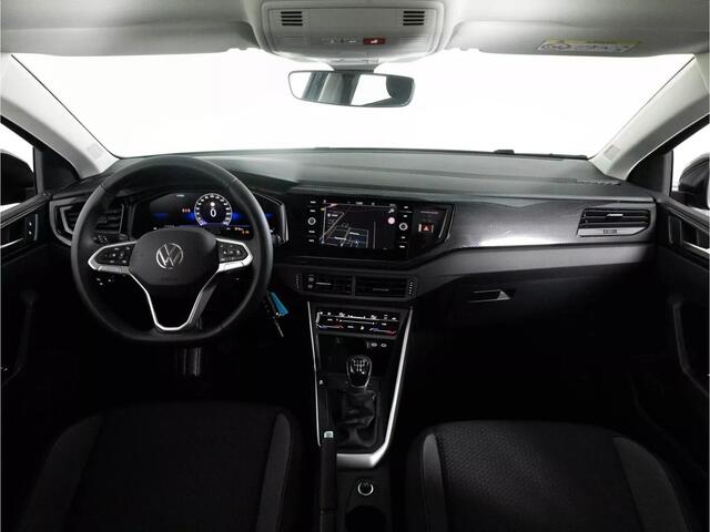 Volkswagen POLO Life Edition 1.0 70 kW / 95 pk TSI Hatchback 5 ver | Navigatie | Achteruitrijcamera | App-Connect | Airconditioning | LED | Travel Assist | | Multimedia pakket