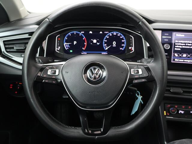Volkswagen POLO 1.0 TSI Highline Business R | 115 PK | Elektrisch panorama dak | Automaat | LED verlichting | R-Line | Stoelverwarming |