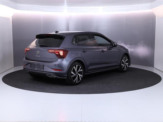 Volkswagen POLO 1.0 TSI R-Line 110 pk Automaat (DSG) | Navigatie via App | Parkeersensoren (Park assist) | Adaptieve cruise control | Stoelverwarming | LED koplampen |