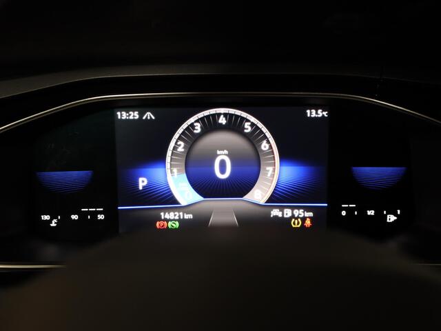 Volkswagen POLO 1.0 TSI R-Line 110 pk Automaat (DSG) | Navigatie via App | Parkeersensoren (Park assist) | Adaptieve cruise control | Stoelverwarming | LED koplampen |