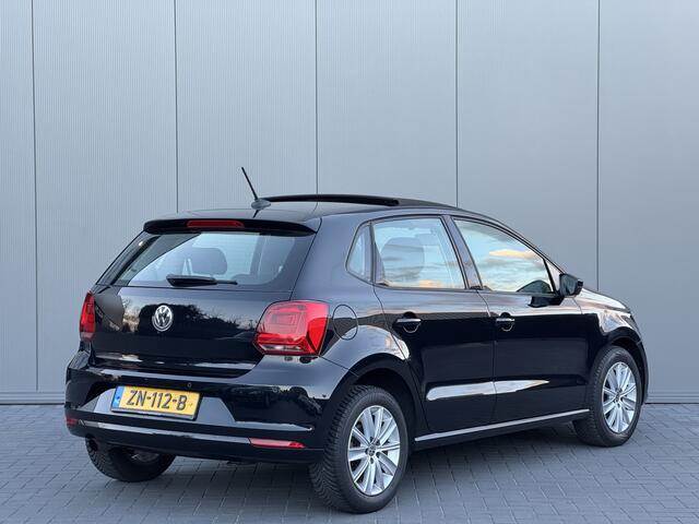 Volkswagen POLO 1.2 TSI Highline | Panorama | Navigatie | Climate Control