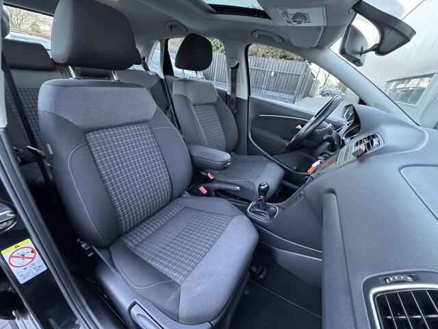 Volkswagen POLO 1.2 TSI Highline | Panorama | Navigatie | Climate Control