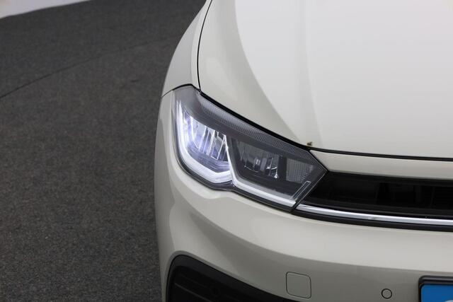 Volkswagen POLO 1.0 TSI 95 pk Life | Parkeersensoren voor/achter | Apple Carplay / Android Auto | Adaptive Cruise